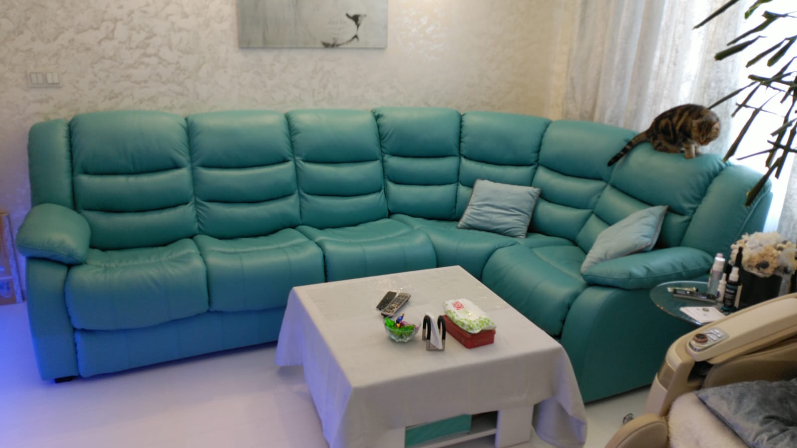 Перетяжка дивана на дому. Красавино