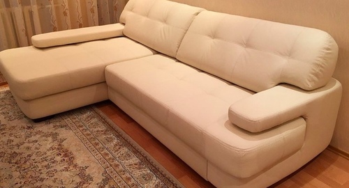 Обивка углового дивана.  Красавино